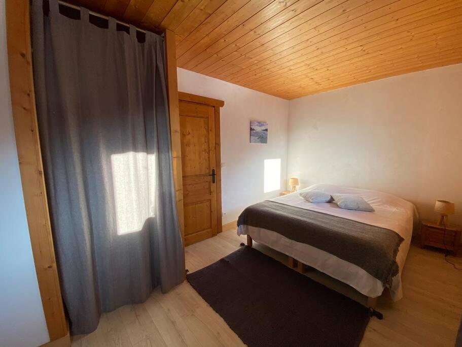 Appartement A Queige ภายนอก รูปภาพ